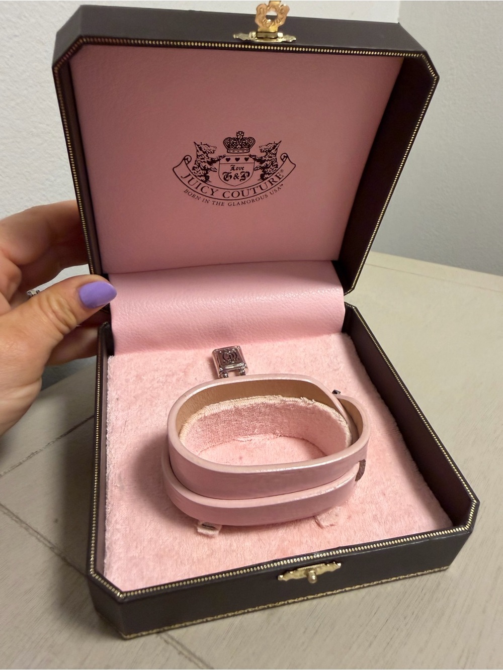 Juicy Couture Pink Patent Leather Choker Collar Cuff Padlock Bracelet in box Y2K - Picture 8 of 9